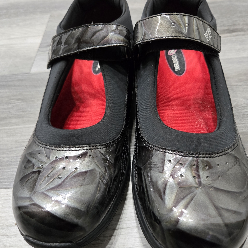 Drew Women’s Black Metallic Mary Jane Comfort Shoes - Picture 4 of 7